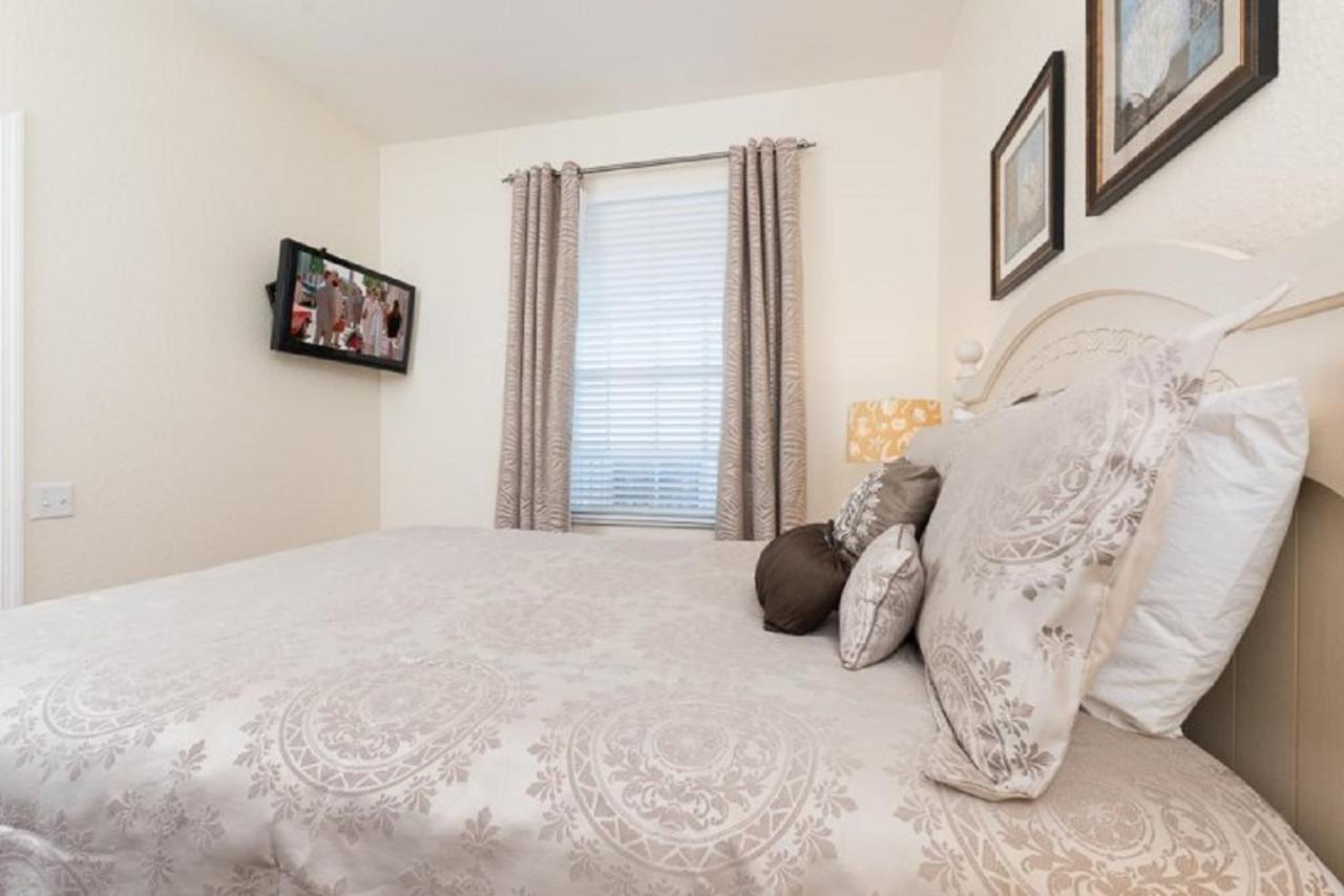 Luxurious Condo - Just 2 Miles From Disney #404 ออร์ลันโด ภายนอก รูปภาพ