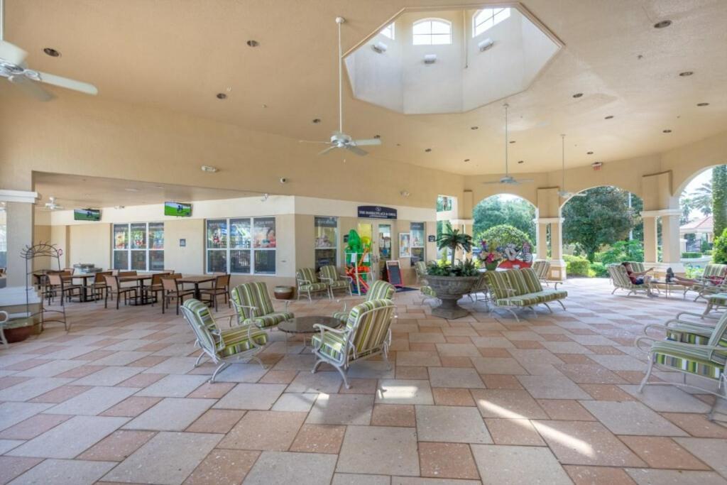 Luxurious Condo - Just 2 Miles From Disney #404 ออร์ลันโด ภายนอก รูปภาพ